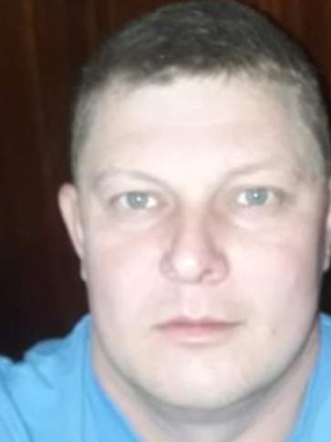 Laci, 39 éves szerbiai társkereső férfi profil fotója