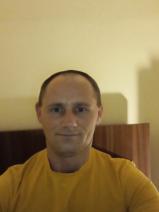 Sziasztok! tibor vagyok. Komoly kajárpéci párkereső nők jelentkezését várom.