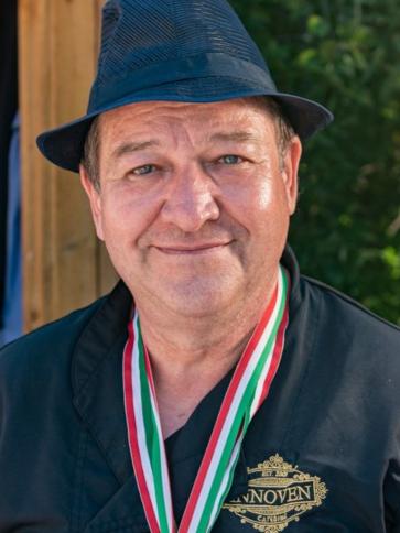Tamás, 58 éves abonyi társkereső férfi profil fotója