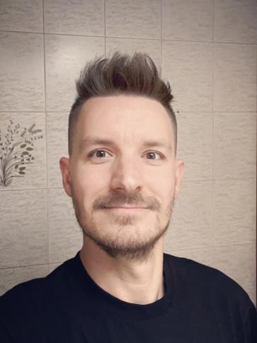 Zoli, 38 éves álmosdi társkereső férfi profil fotója