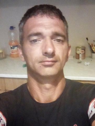 Robert, 51 éves nagyhalászi társkereső férfi profil fotója