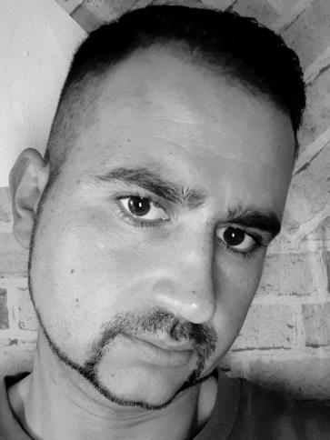Janos, 33 éves lepsényi társkereső férfi profil fotója