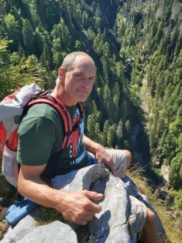 László, 57 éves orosházi társkereső férfi profil fotója