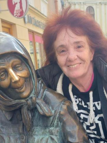 Julia, 64 éves spanyolországi társkereső nő profil fotója Julia, 64 éves spanyolországi társkereső nő profil fotója