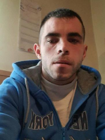 Sándor, 33 éves sárándi társkereső férfi profil fotója