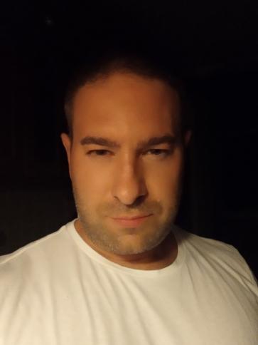 Gábor, 42 éves jászfényszarui társkereső férfi profil fotója