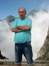 Sziasztok! Zoli vagyok. Ingyenesen megismerhető mohácsi nőkkel randiznék.