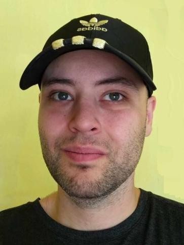 Robi, 38 éves bölcskei társkereső férfi profil fotója