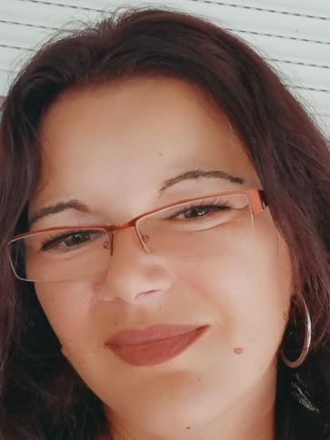 Sarolta, 45 éves veresegyházi társkereső nő profil fotója