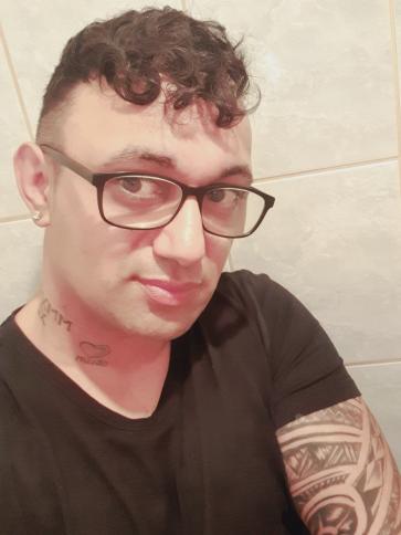 Gábor, 33 éves káli társkereső férfi profil fotója