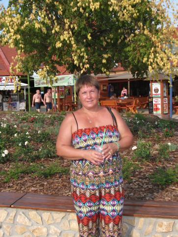 Kurucz, 66 éves mezőberényi társkereső nő profil fotója