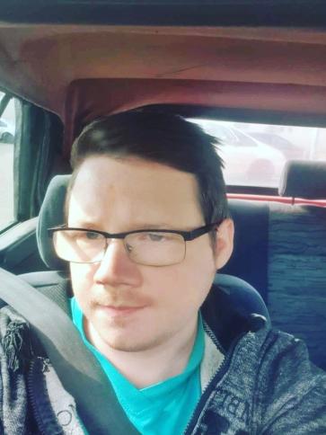 Zsolt, 30 éves albertirsai társkereső férfi profil fotója
