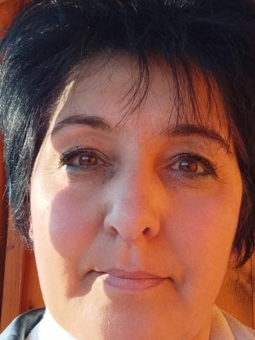 Linda, 53 éves majsi társkereső nő profil fotója