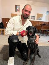 Sziasztok! Mihaly vagyok. Komoly pilisszentkereszti párkereső nők jelentkezését várom.