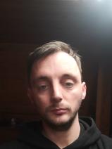 Sziasztok! Miklós vagyok. Komoly csobánkai párkereső nők jelentkezését várom.