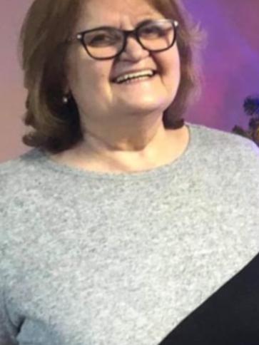 Éva, 66 éves rákóczifalvai társkereső nő profil fotója
