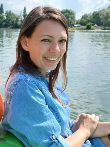 Veronika, 37 éves esztergomi társkereső nő profil fotója Veronika, 37 éves esztergomi társkereső nő profil fotója