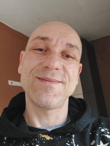 Zsolt, 43 éves kisbéri társkereső férfi profil fotója Zsolt, 43 éves kisbéri társkereső férfi profil fotója