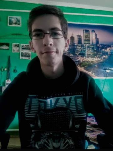 Adorján, 22 éves csornai társkereső férfi profil fotója