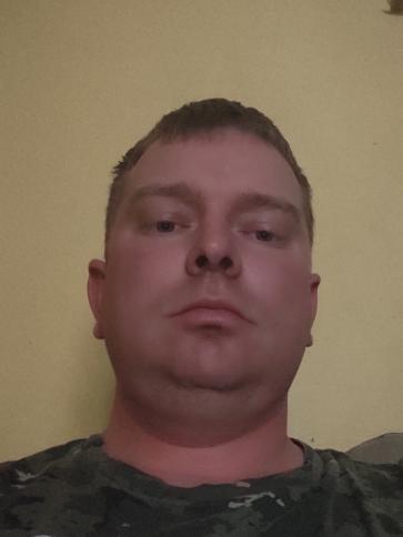Attila, 32 éves újszentmargitai társkereső férfi profil fotója
