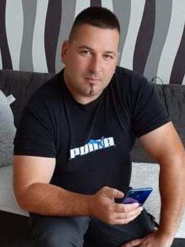 Ferenc, 40 éves hajdúsámsoni társkereső férfi profil fotója