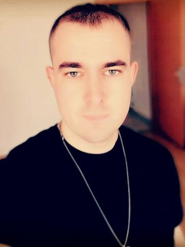 Szilveszter, 31 éves tamási társkereső férfi profil fotója