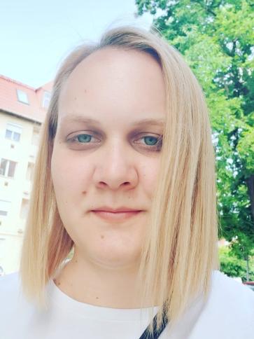 Viola, 29 éves székesfehérvári társkereső nő profil fotója