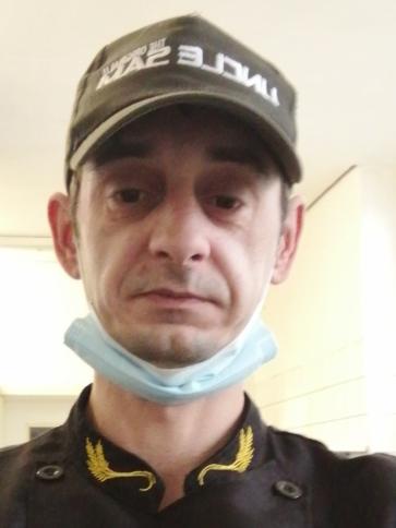 Richárd, 36 éves belgiumi társkereső férfi profil fotója