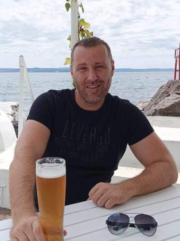 Robi, 43 éves Budapest X. kerületi társkereső férfi profil fotója