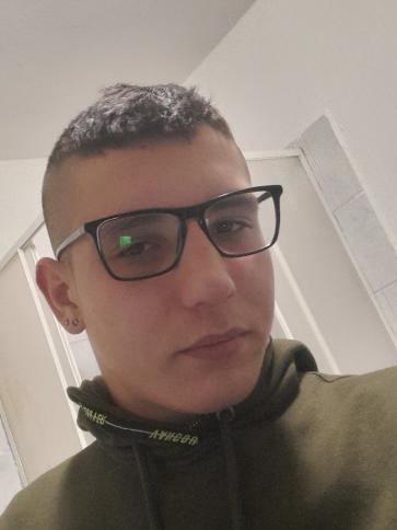 Patrik, 23 éves ausztriai társkereső férfi profil fotója