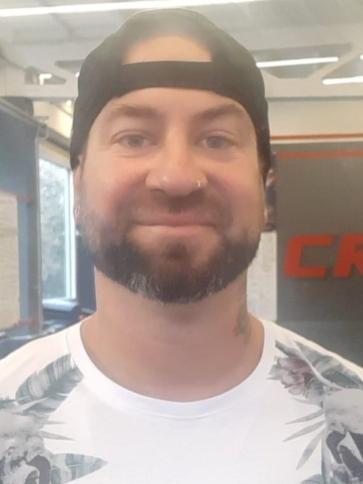 László, 40 éves feldebrői társkereső férfi profil fotója
