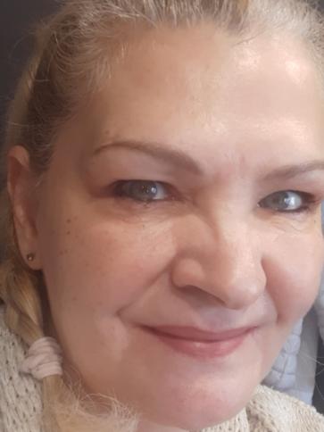Erika, 60 éves dunaújvárosi társkereső nő profil fotója