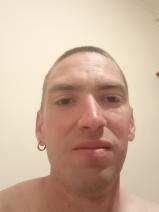 Sziasztok! Dániel vagyok. Online mohácsi randizni vágyó nők kattinsatok a kedvenc gombra.