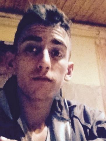 Krisztián, 26 éves cibakházai társkereső férfi profil fotója Krisztián, 26 éves cibakházai társkereső férfi profil fotója
