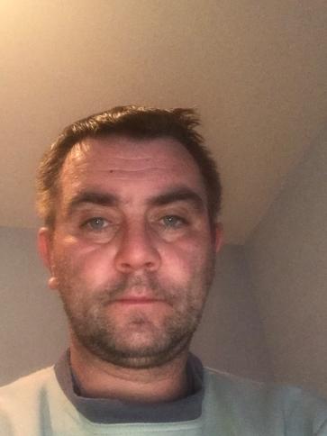 István, 46 éves abaújalpári társkereső férfi profil fotója