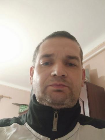 Pál, 49 éves magyarbánhegyesi társkereső férfi profil fotója