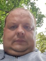 Sziasztok! Viktor vagyok. Komoly balatonfőkajári párkereső nők jelentkezését várom.