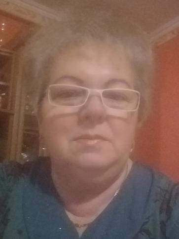 Éva, 64 éves solti társkereső nő profil fotója