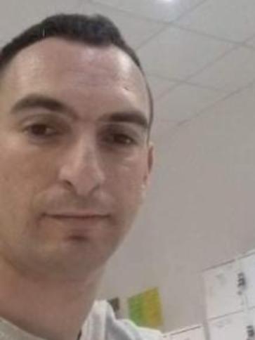 Jozsef, 29 éves dusnoki társkereső férfi profil fotója