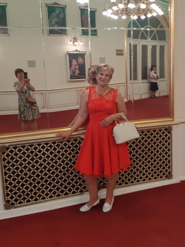 Erzsike, 63 éves gyöngyösi társkereső nő profil fotója