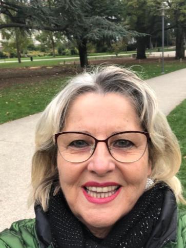 Éva, 69 éves svájci társkereső nő profil fotója