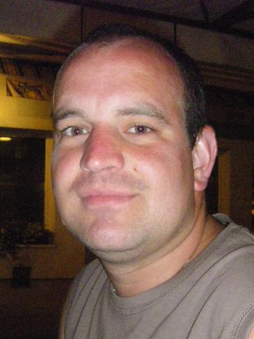 Peti, 42 éves Budapest XVII. kerületi társkereső férfi profil fotója