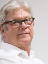 Sziasztok! Ferenc vagyok. Online ercsi randizni vágyó nők kattinsatok a kedvenc gombra.