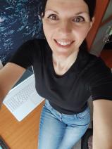 Sziasztok! Liz vagyok. Online szentesi randizni vágyó férfiak jelöljetek kedvencnek.