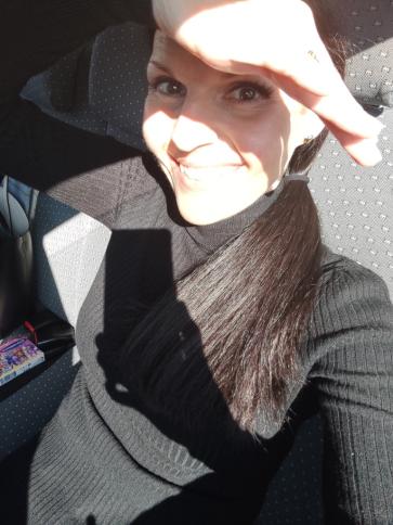 Liz, 46 éves szentesi társkereső nő profil fotója