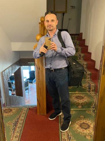 Peti, 47 éves székesfehérvári társkereső férfi profil fotója