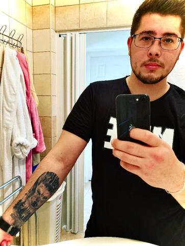 Laci, 26 éves sárrétudvari társkereső férfi profil fotója