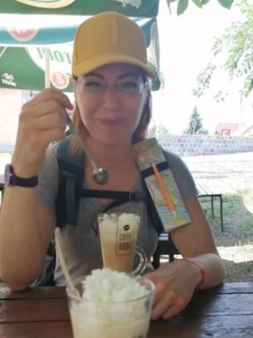Viki, 43 éves dunaújvárosi társkereső nő profil fotója Viki, 43 éves dunaújvárosi társkereső nő profil fotója