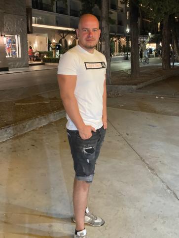 Krisztián, 27 éves mezőfalvai társkereső férfi profil fotója