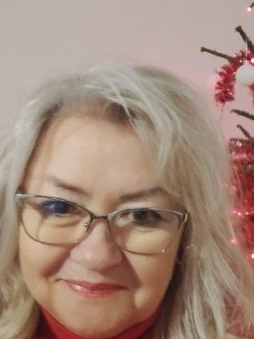 Erzsébet, 71 éves egyházasrádóci társkereső nő profil fotója